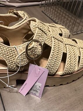 wild fable Cream Woven Platform Sandal with Buckle size 11